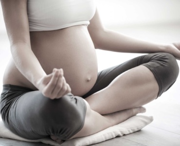 Prenatal yoga (για εγκύους)